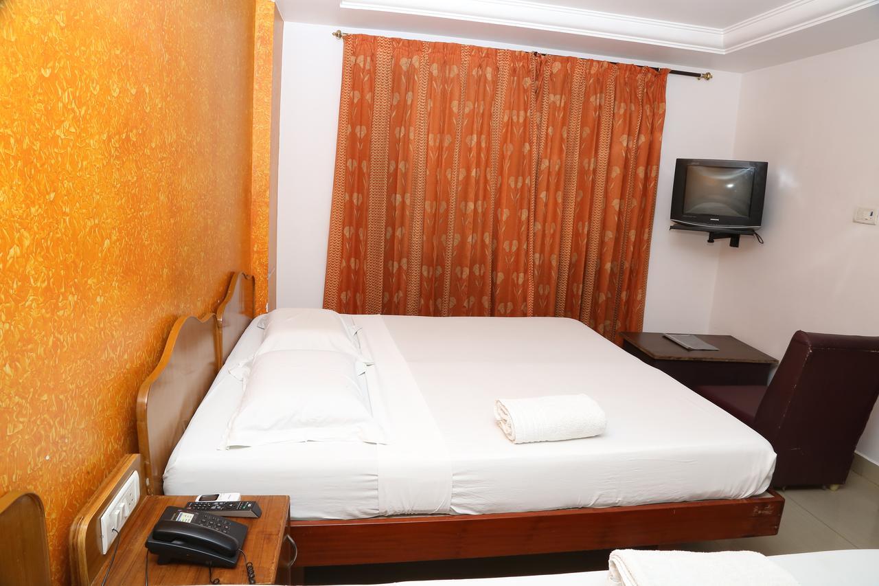 Sri Srinivasar Residency Hotel Vellore Luaran gambar